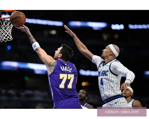 肯纳德谈绝杀时刻：勒布朗吸引双人防守 斯马特妙传助我命中关键三分